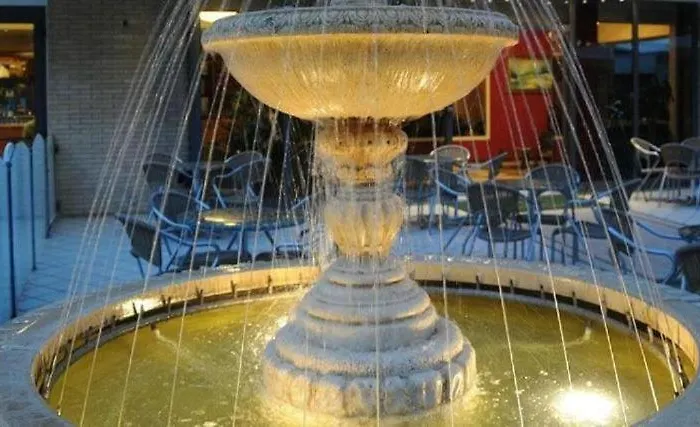 Depandance President